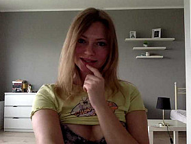 kissMillie Cam