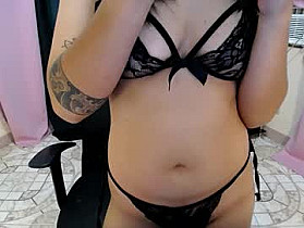 bombshell_luna69 Cam
