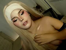 lucy_heartfiliaxxx Cam